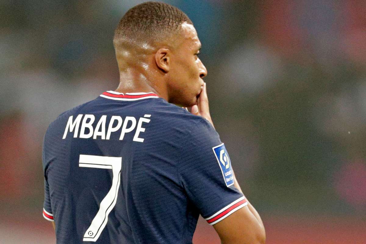 Real Madrid Presents €220m To PSG For Kylian Mbappe