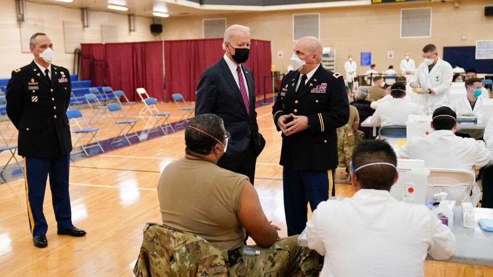 Biden Visits Wounded Soldiers In Hospital